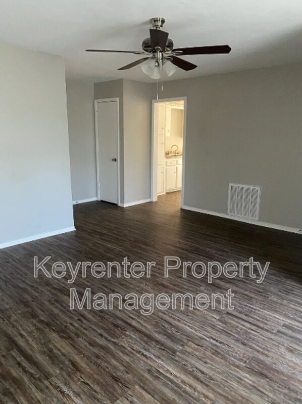 Photo - 400 NW 84th St