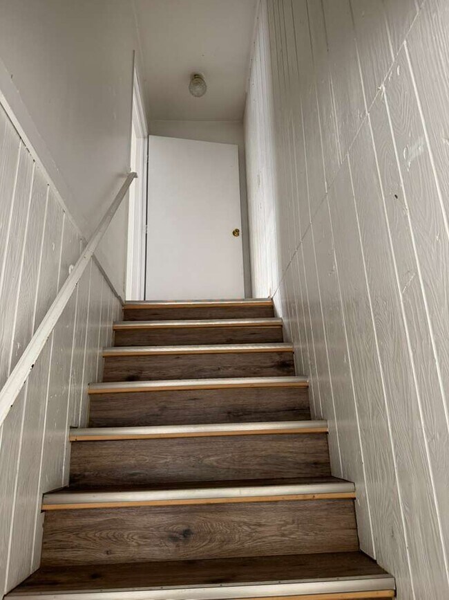 Photo - 1485 Quaker Ln