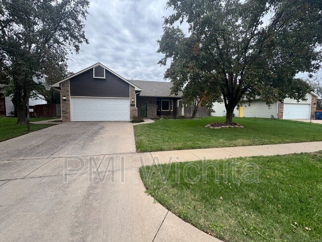 Photo - 10012 W 20th St N