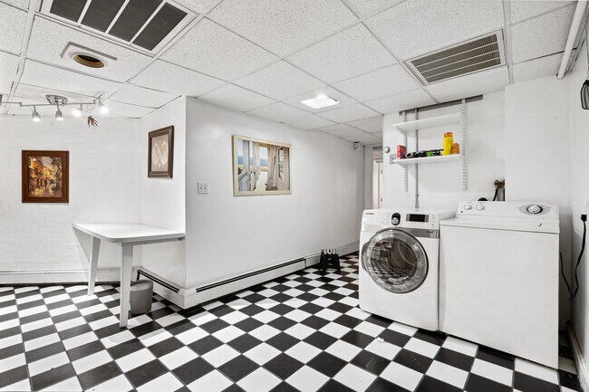 Photo - 306 Commonwealth Ave Unidad 1