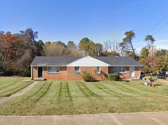 Exterior - 9826 Village Hwy Unit 2