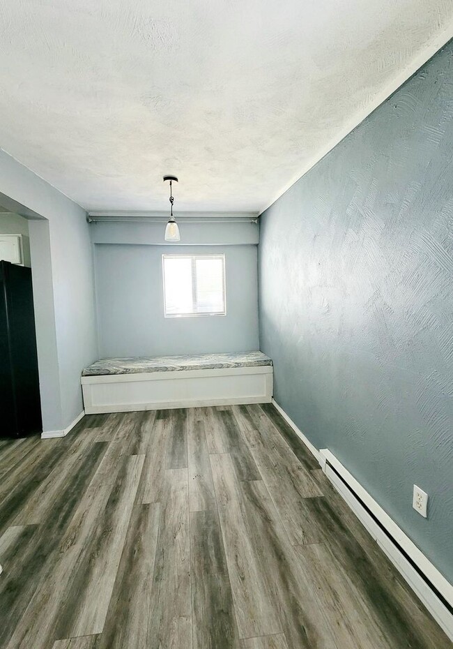 Photo - 112 N Walnut St