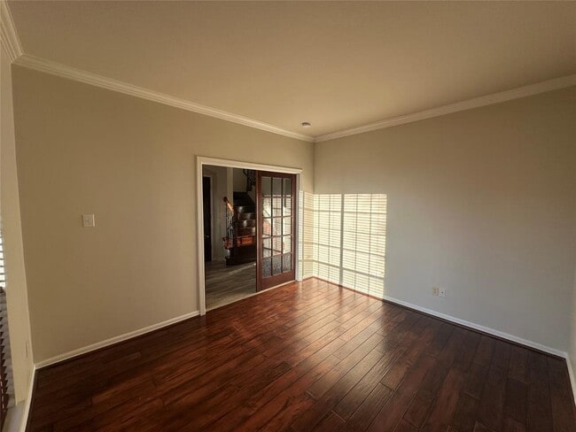 Photo - 2745 Lake Forest Dr