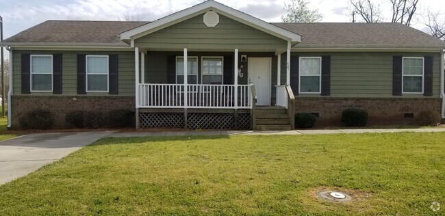 Building Photo - Pecan Grove Apartments