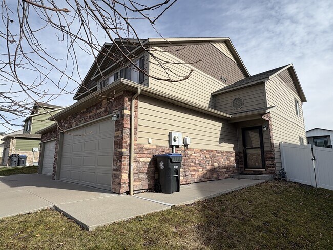 Photo - 3917 Gunsmoke Rd