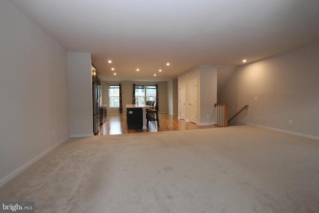 Photo - 43808 Middleway Ter Casa Adosada