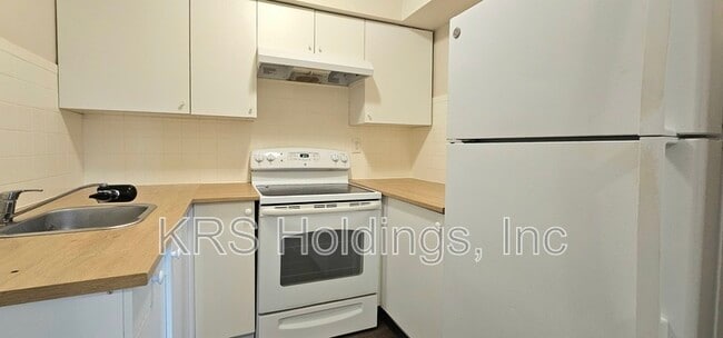 Photo - 5537 Iowa Ave Unit E