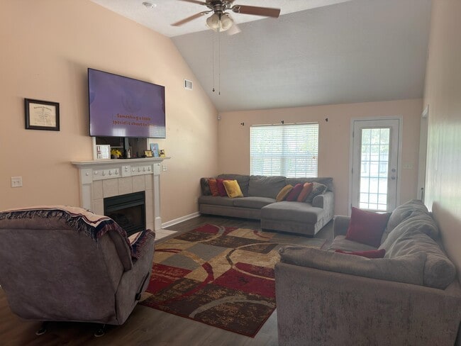 Photo - 2060 Lavender Ln