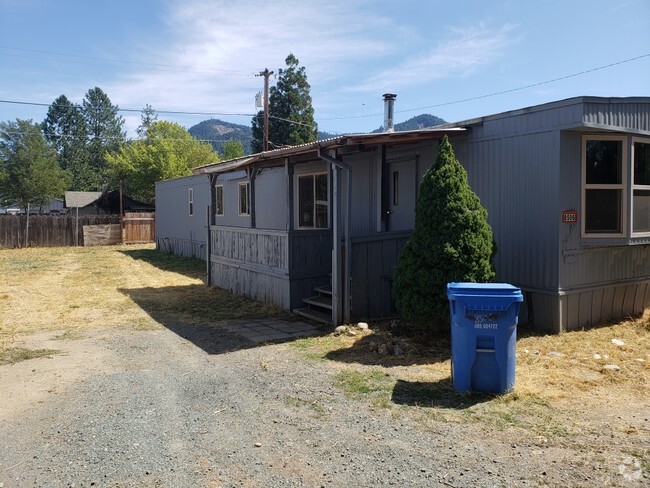 Building Photo - 8506 E Evans Creek Rd Rental