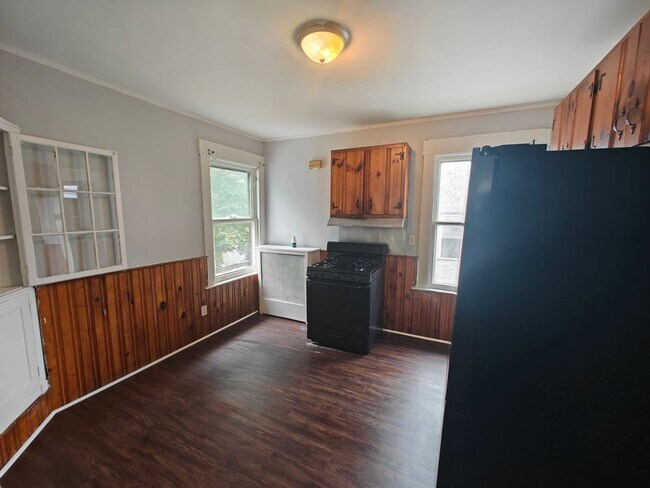 Photo - 83 Norton St Unit 2nd Floor