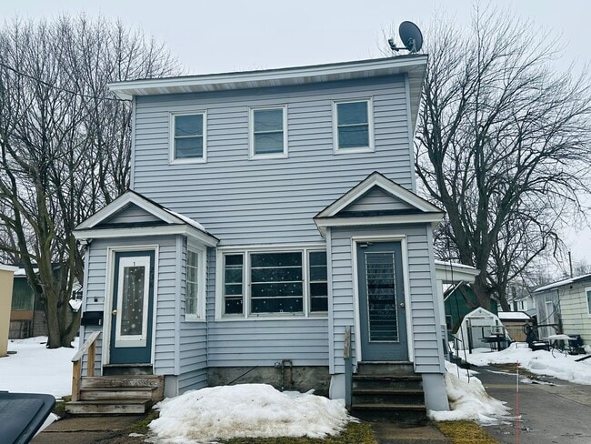 Building Photo - 238 W 5th St