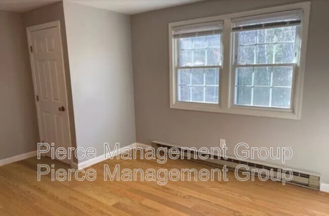 Photo - 9 Bayberry Ln