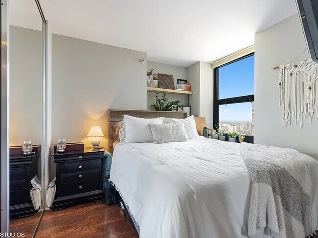 Photo - 3660 N Lake Shore Dr Unit 3608