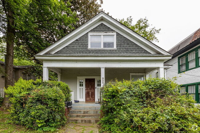 Building Photo - 925 Greenwood Ave NE Rental
