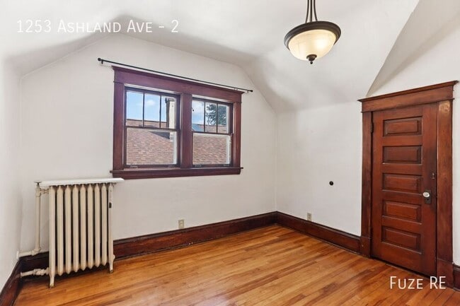 Photo - 1253 Ashland Ave Unit 2