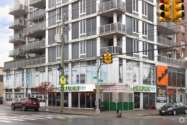 Photo - 1702 Avenue Z