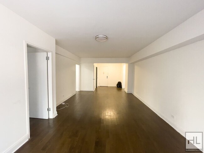 Photo - EAST 57 STREET Unidad 2D