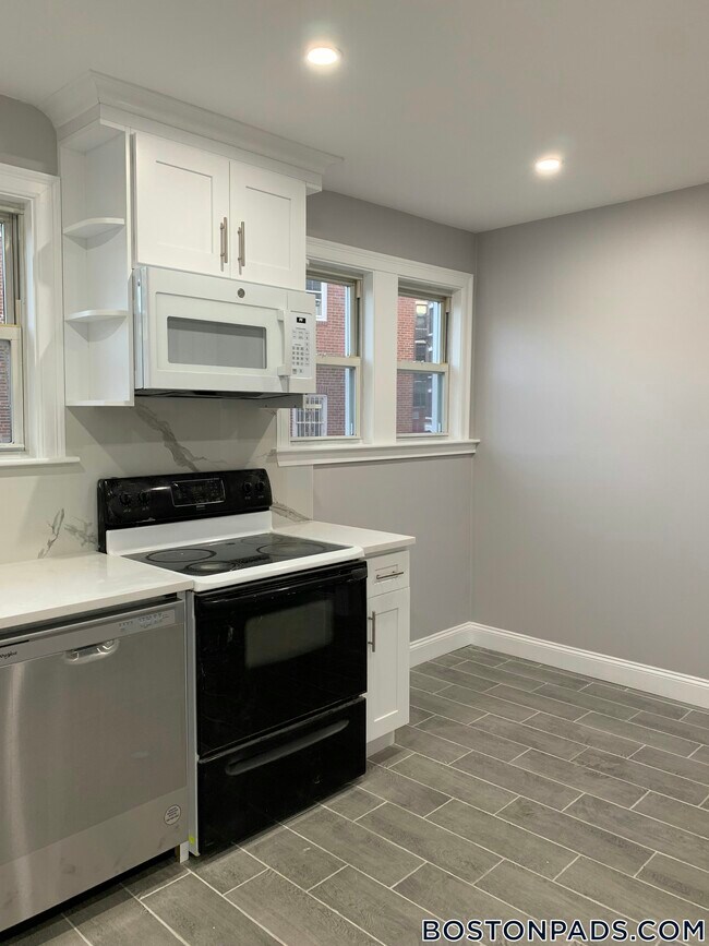 113 Lanark Rd