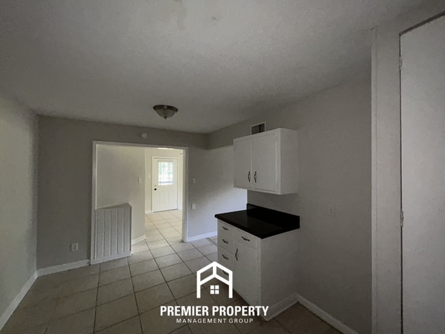 Photo - Unique 4BR/2BA Southaven Home | Hardwood Vaulted Sunroom & Fenced Yard