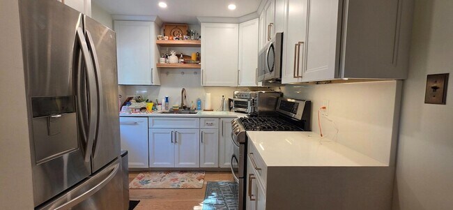 Photo - 547 5th St SE