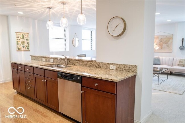 Photo - 350 N Meridian St Unit 508