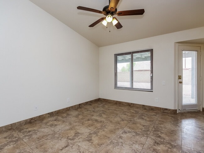 Photo - 378 S Galaxy Dr