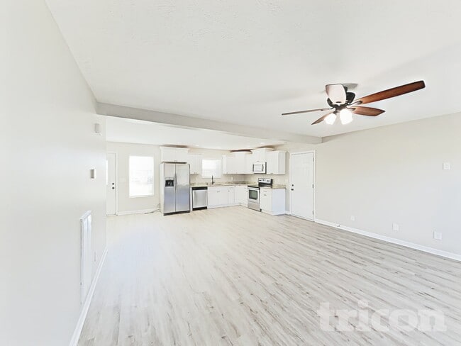 Photo - 201 Stroud Dr