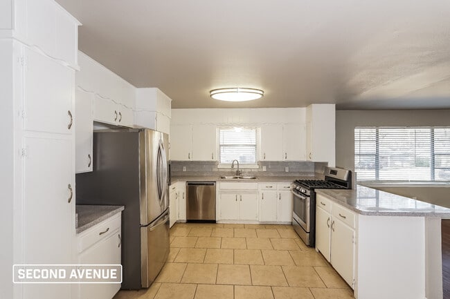 Photo - 7608 Deaver Dr
