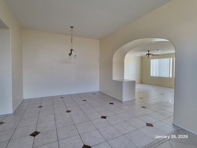 Photo - 9139 Edgeworth Pl