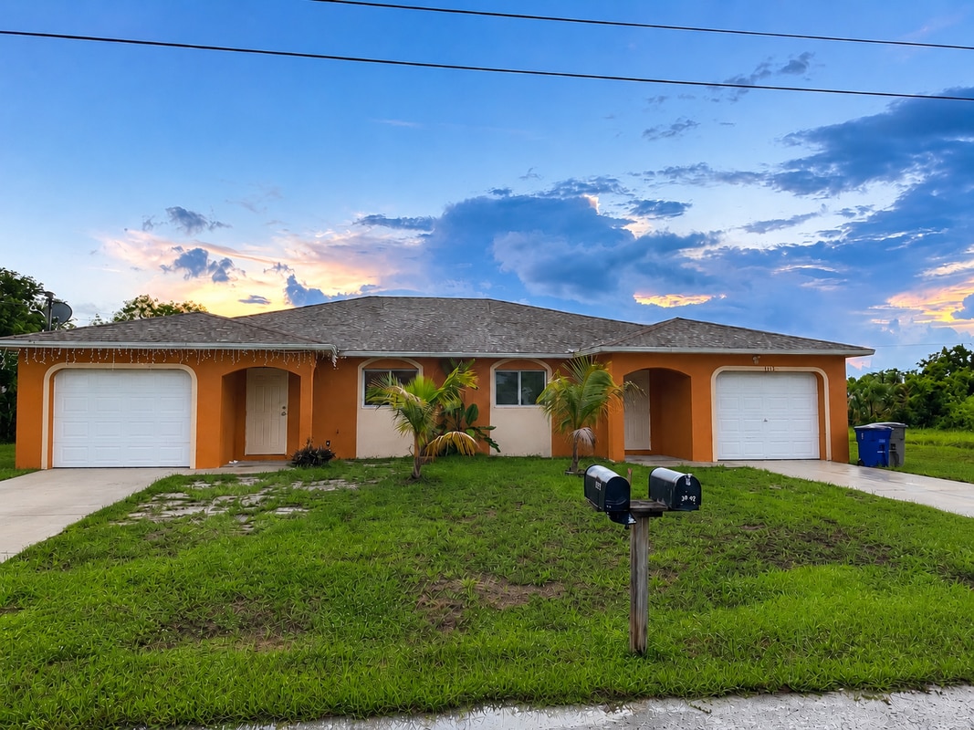 Photo - 1128 Gilbert Ave S