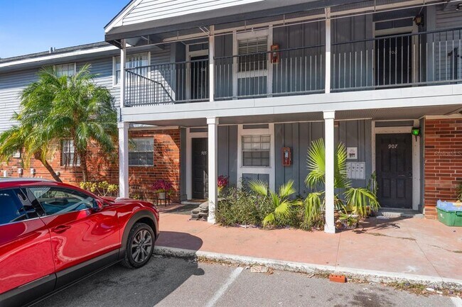 Photo - 200 Country Club Dr Unit 906