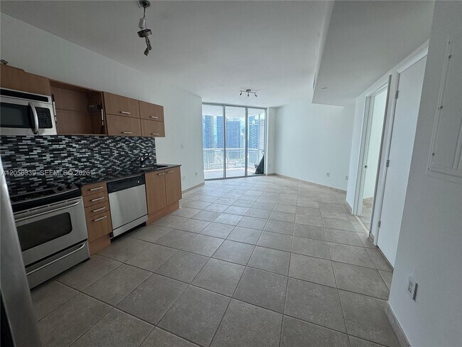 Building Photo - 350 S Miami Ave Unit 3612