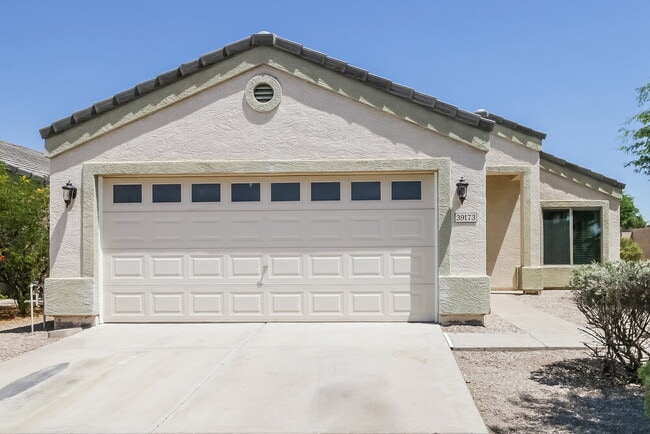 Building Photo - 39173 Kelly Cir Rental