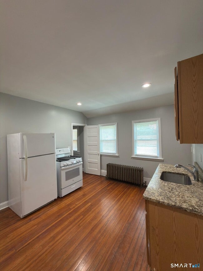 Photo - 351 Hillside Ave Unit 3
