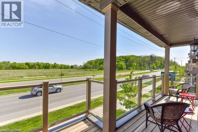 Photo - 1112 Fairway Rd N