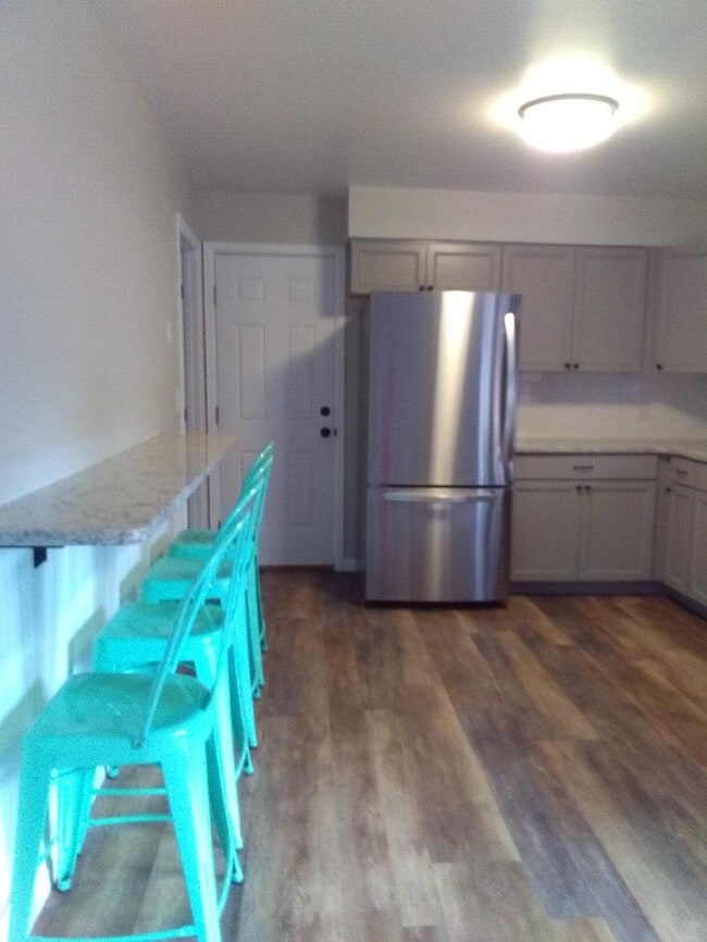1501 Manitou Blvd