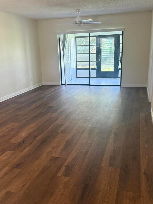 Photo - 1270 SE Parkview Pl Unidad B3