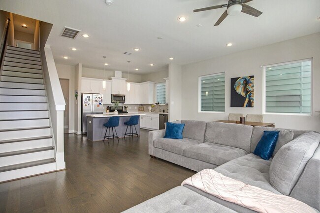 Photo - 5518 Rosslyn Rd