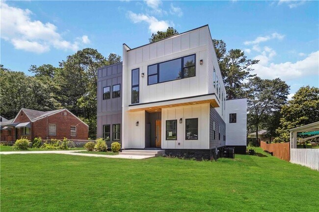 Photo - 1554 Columbia Cir