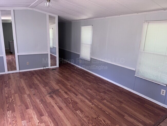 Photo - 1473 Brooksouth Dr