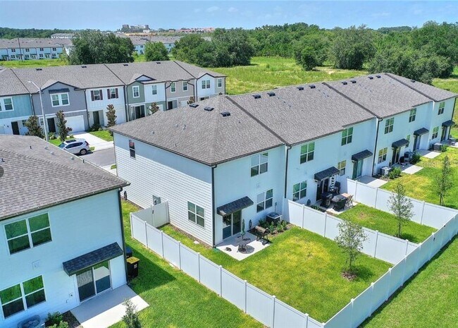 Photo - 1124 Merrill St