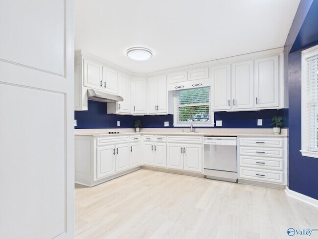 Photo - 6808 Jones Valley Dr SE