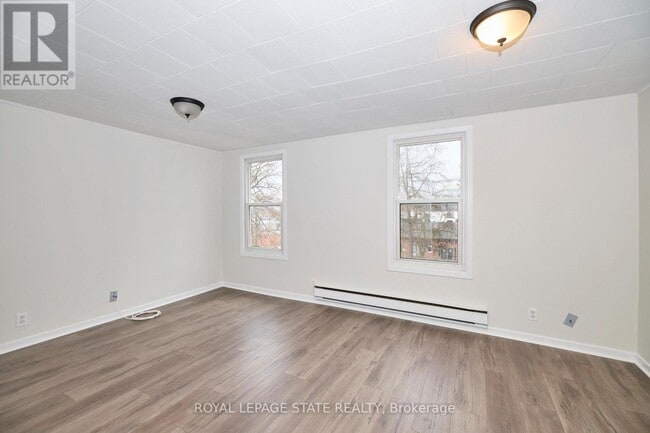 Photo - 33 Lock St Unit 3