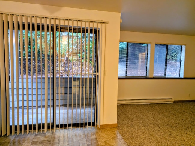 Photo - 9233 Interlake Ave N Unidad 101