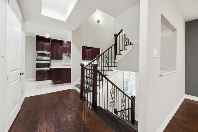 Photo - 1620 W 24th St