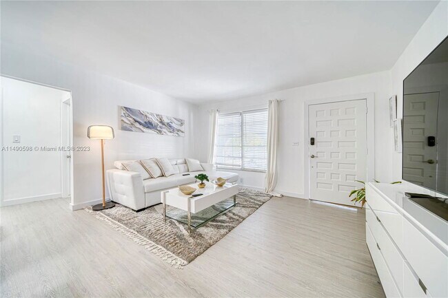 Photo - 2919 SW 25th Ter