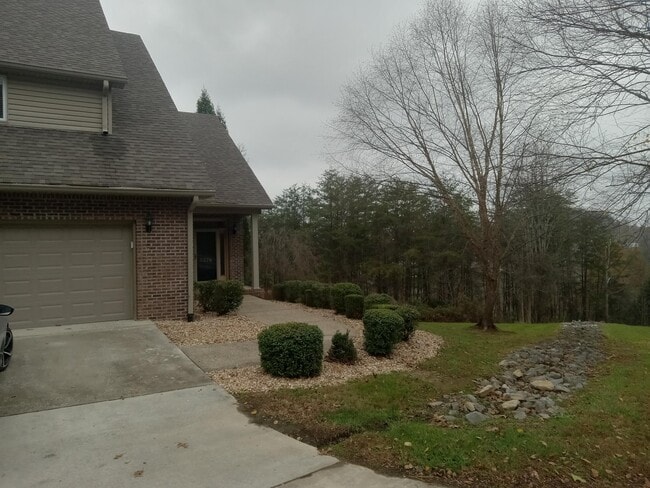 Photo - 3376 Woodhaven Dr