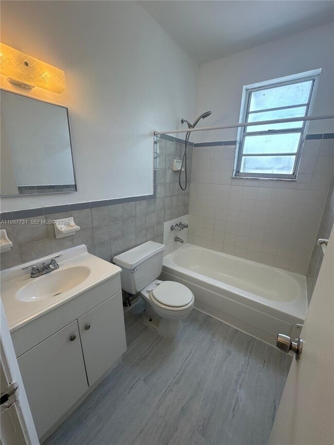 Photo - 2312 SW 17th St Unidad 14