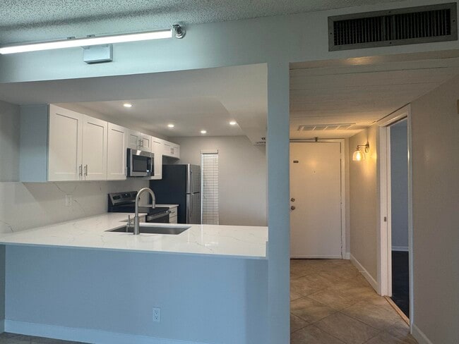 Photo - 21 Royal Palm Way Unit 503