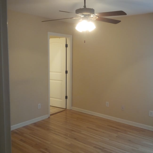 Photo - 513 N Germantown Rd